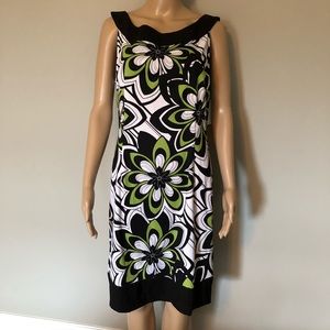 Pretty green floral plus size dress